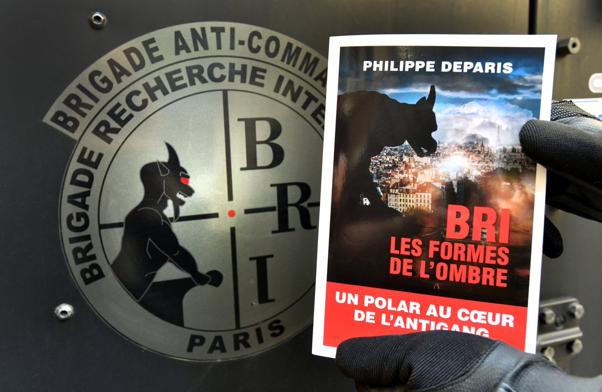 #VendrediLecture | La devise de la #BRI : "Per verbum per gladium" ... Par la plume ou par l'épée. 🖋️⚔️

Terrain bien connu de son auteur, ancien opérateur de cette unité, elle offre un décor multiple et riche aux personnages de son polar haletant. 👇
prefpolice-leblog.fr/bri-les-formes…