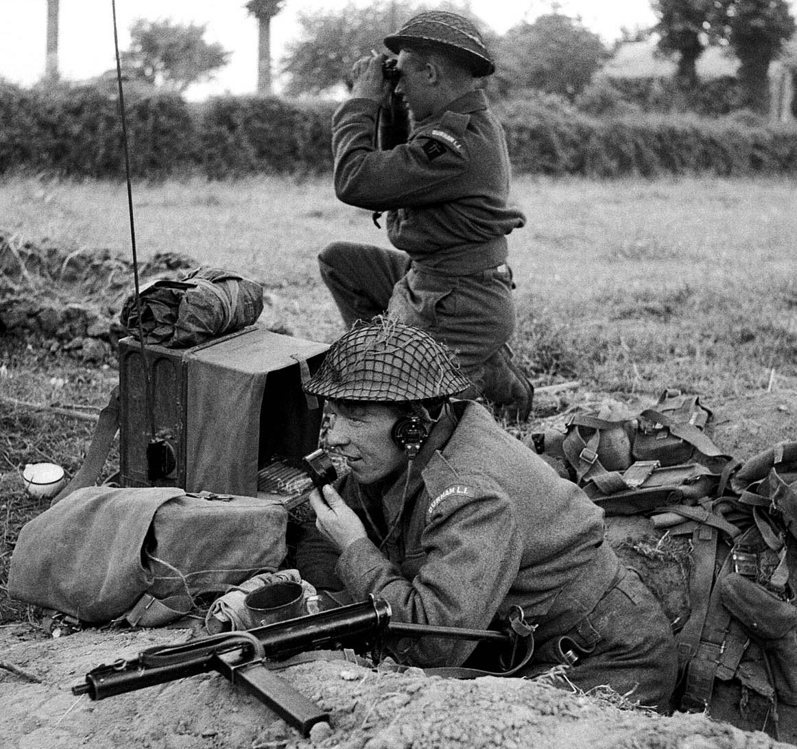 #OTD in 1944, Douet area, France. D-Day + 5. Privates Jones and Renwick from 6 Durham Light Infantry operating a radio and keeping watch. #WW2 #HISTORY