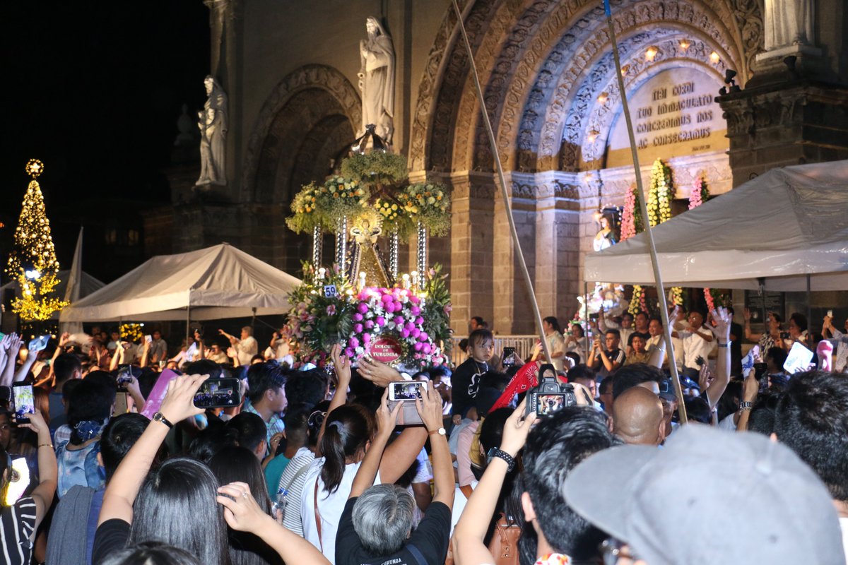 jetrs_snaps's tweet photo. PAPAL CORONADA NA ANG TURUMBA!

SA BIRHEN! SA BIRHEN! SA BIRHEN!

#NuestraSeñoraDeLosDoloresDeTurumba #Turumba #Pakil #Laguna #Coronada #Pilipinas #SaBirhen https://t.co/uoJarMu8Ou