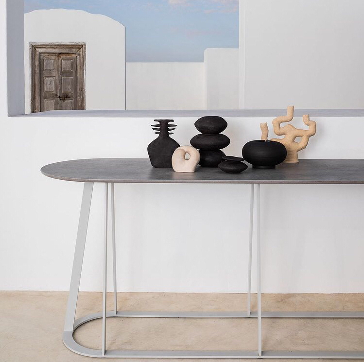 Happy to be gracing the surface of this @haldanemartin creation.

Styling by <a href="/myuzu/">柚子</a>.by.lana
Photography by @lindsayrae_lifestyle