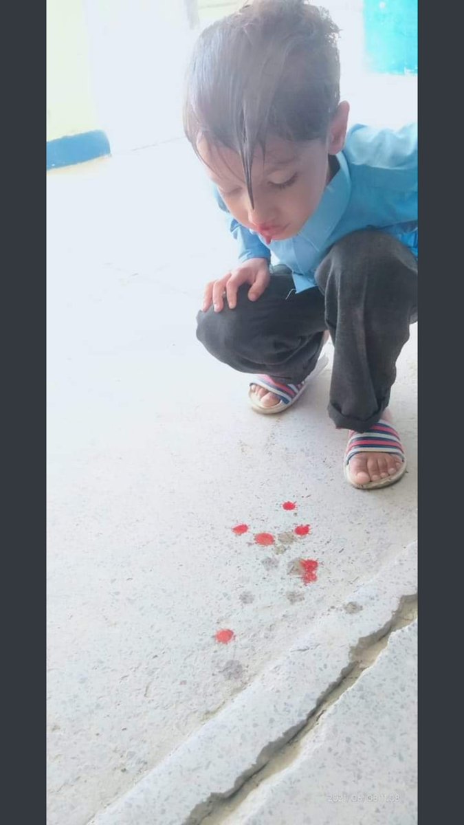 FazalAb19213715's tweet photo. Can u even think that this is the Islamic Republic of #Pakistan!!?.. Innocent #children are facing #heatstroke and the educational #ministers are still enjoying under #AC .May Allah guide all of us..!!
#cancelExamsSaveStudent 
#CancelExamsSaveLives #PrimaryKidsFromHeat #HEATWAVE https://t.co/AihTs71szq