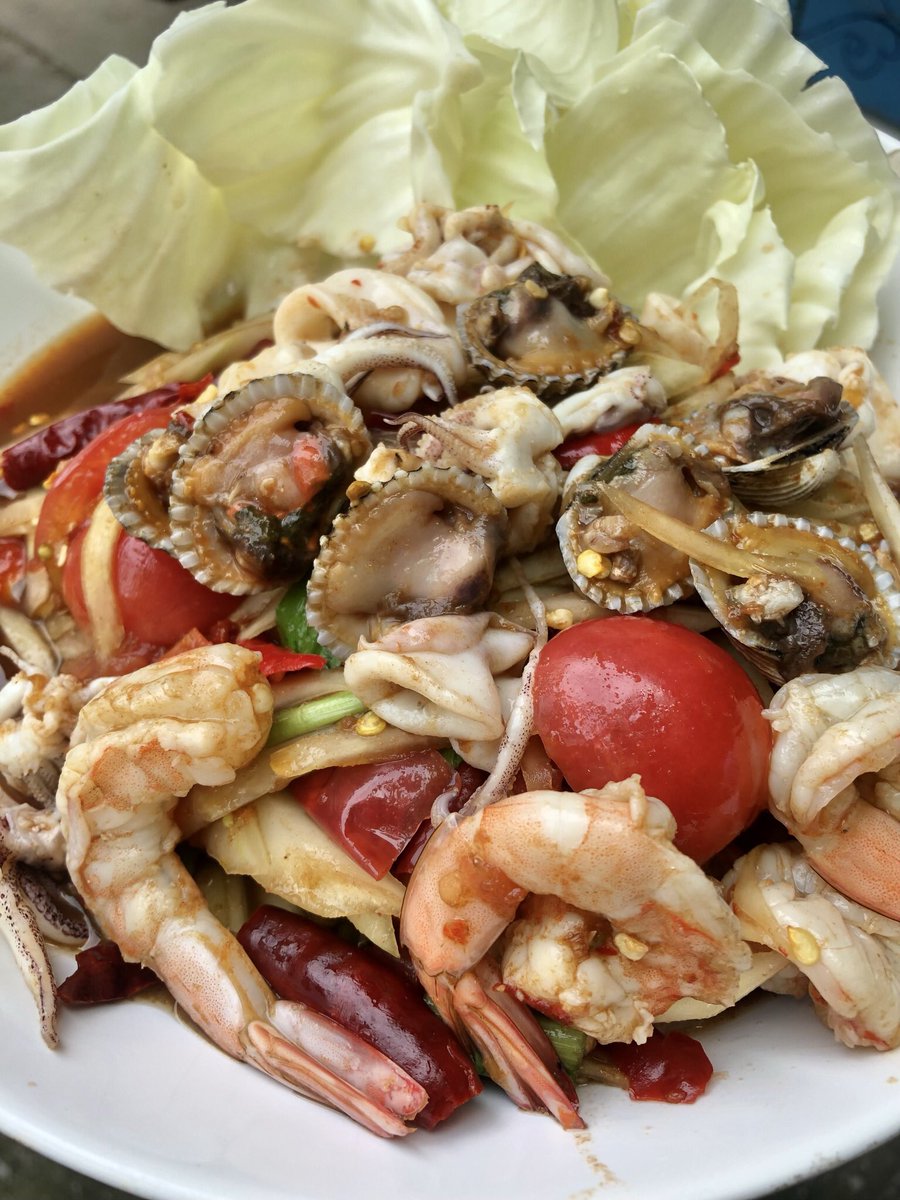 mui2021's tweet photo. ตำสึนามิ พิกัด ร้าน ตำเมียป๋า (ในแกร้ปมีให้สั่งจ้า) เครื่องแน่น ใครชอบอาหารทะเล แนะนำให้ชิมเมนูนี้จ้า #ส้มตํา #รีวีวมข #FoodFastFin #อร่อยจนต้องรีวิว #อร่อยไปแดก #อร่อยบอกต่อ #foodpanda #รีวิวขอนแก่น https://t.co/TNtFV38VYg