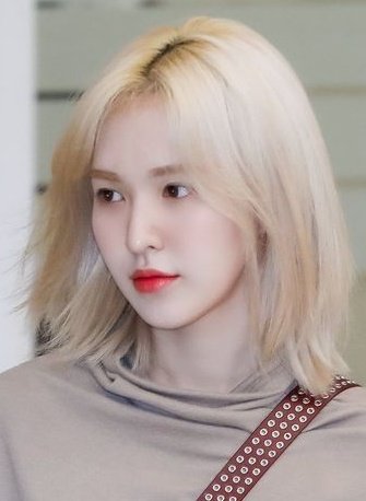 seungwanslave's tweet image. Wendy as Howl Jenkins Pendragon from Howl&apos;s Moving Castle🔥— a thread;