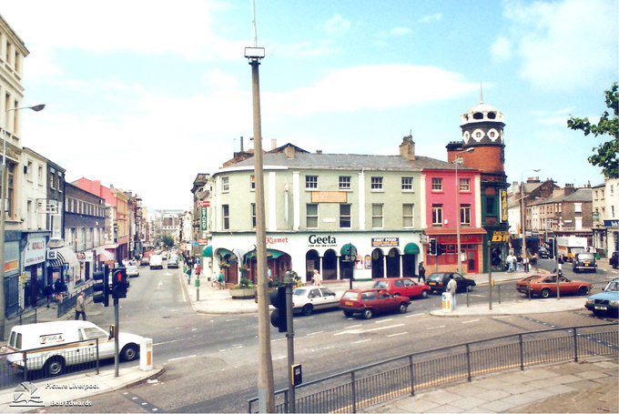 Mattas____Lpool's tweet photo. Looking down Bold Street from the bombed out church 20 years ago, thanks Angie￼ https://t.co/yFJV91KGlm