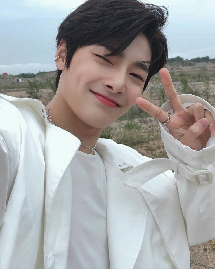 HawOo themua nna.....
Ceyamat ciang ya
Udwah pada maam bweyyum?
Oh iya
Xio agy mawu cwali p,pambest ni
Ada yan mawu ndak p,pambestan cama xio
Xio agy nweed all kok