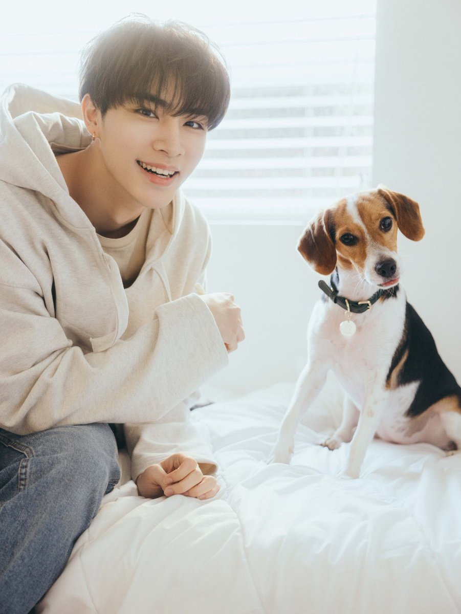 xiaojunpics's tweet image. 210611 #XIAOJUN update 🐶

“My baby ~”