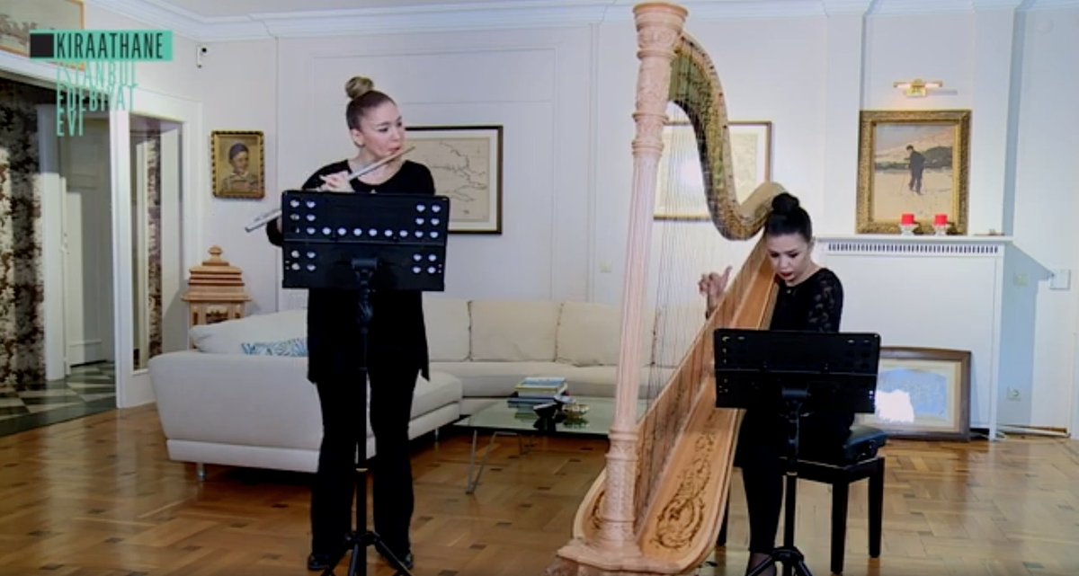 KIRAATHANE24's tweet photo. Bu akşam, saat 21:00'deki #EvKonseri'mizde iki değerli sanatçı, flütist Aslıhan And ile arpist Yonca Atar'ı dinliyoruz.
Romantizmden bugüne uzanan geniş bir yelpazedeki konser programı, İtalyan ve Fransız bestecilerin eserlerini içeriyor. Kaçırmayın!
https://t.co/8Bvsj32Nbo https://t.co/4ATvl7DkOH