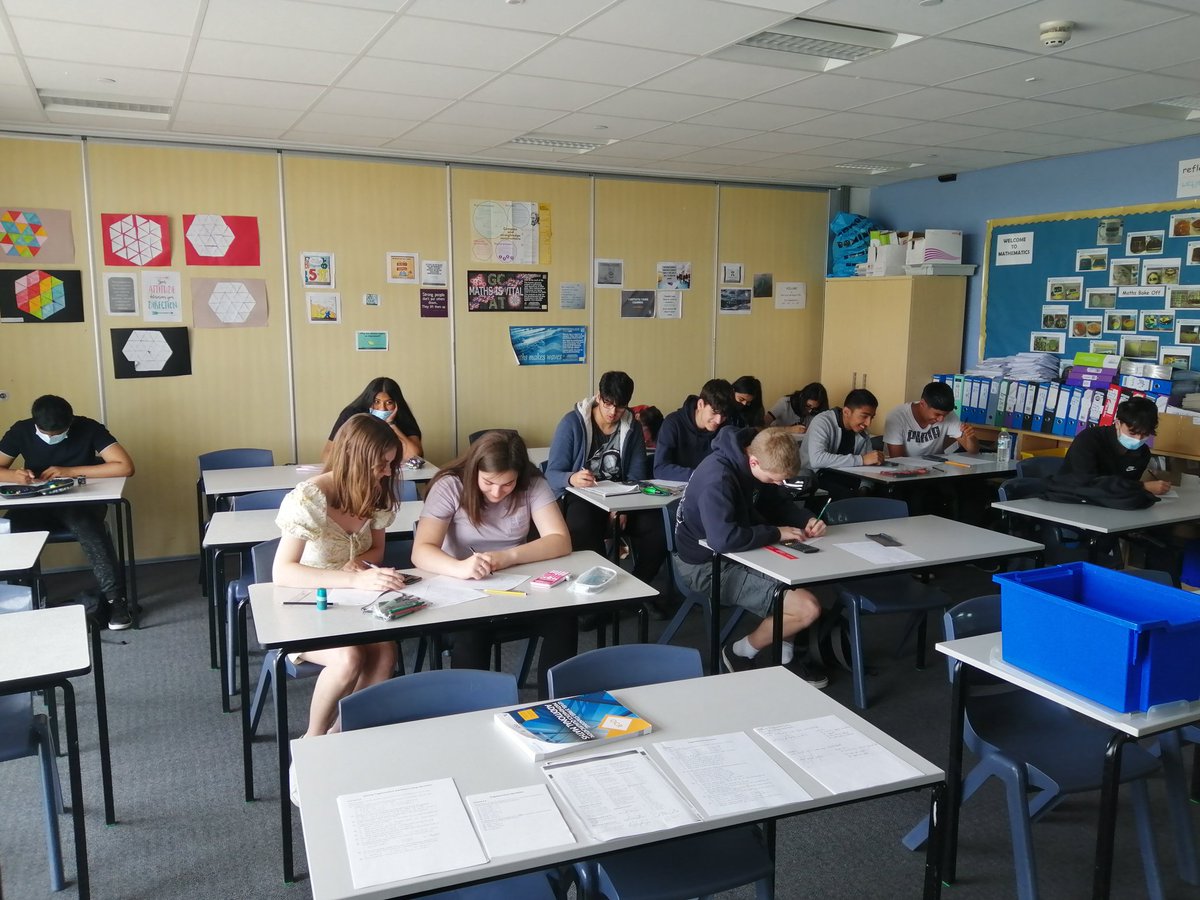 GartreeMaths's tweet photo. Great to see so many of our Year 11 mathematicians come in for the A Level preparation session organised by Mr Wills. #gartreemaths #alevelpreparation https://t.co/TutxNBYbny