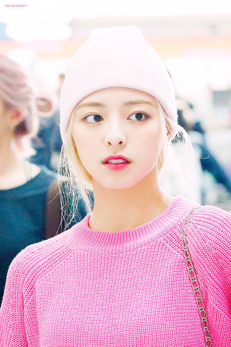 191108 이미터아기토끼 
#있지 #ITZY #유나 #YUNA