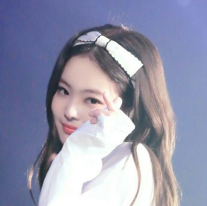 rachellnatallya's tweet photo. Hii we Rachel 
Kuyy Fambest an 
Mutualan:rt/like
Fambest: dm saja 

#roleplayerindonesia #roleplayeraccount #roleplayerkpop https://t.co/1Z5hVMSbZ2