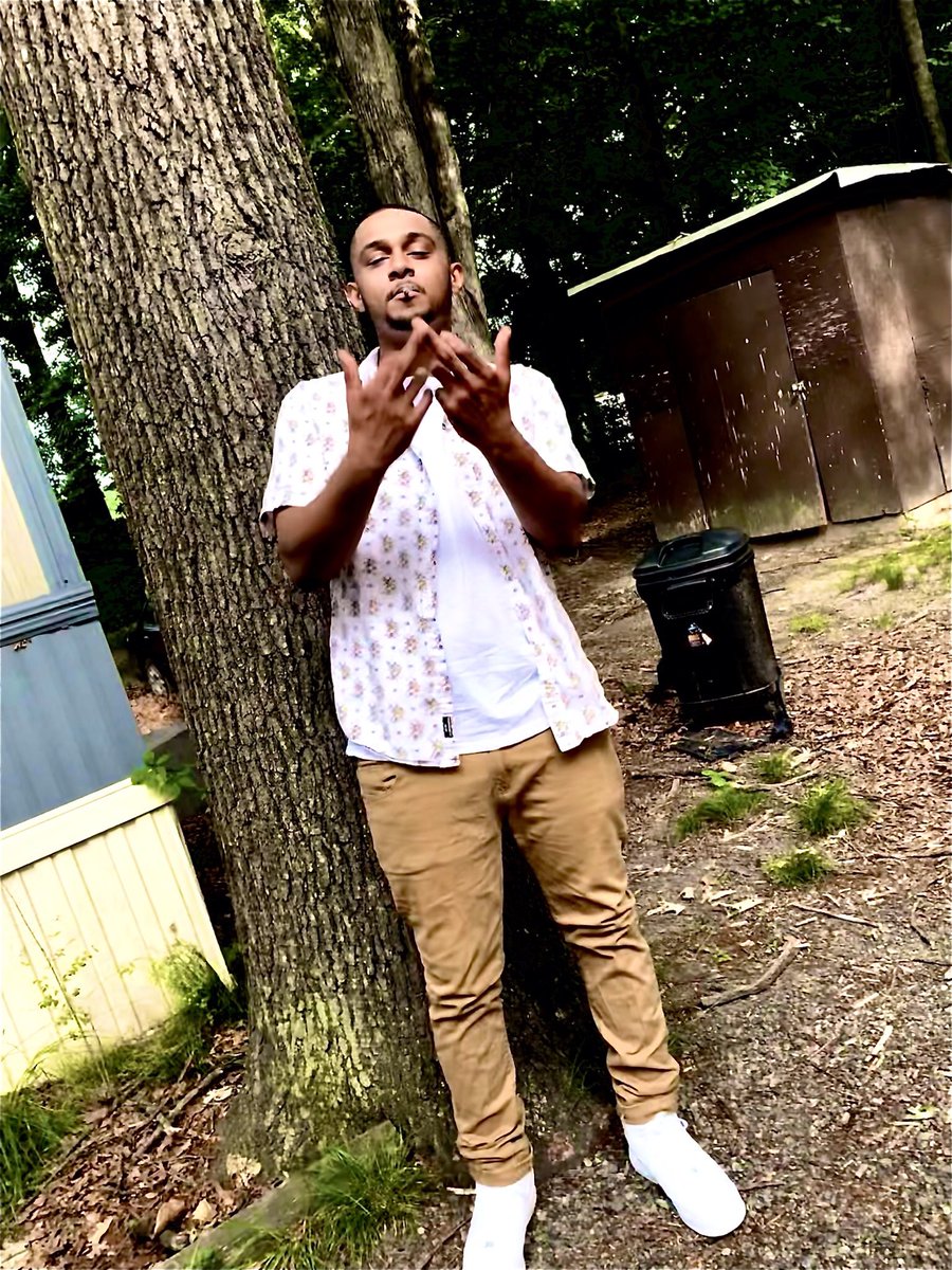 FlyLiik's tweet image. Y’all start running it up mane