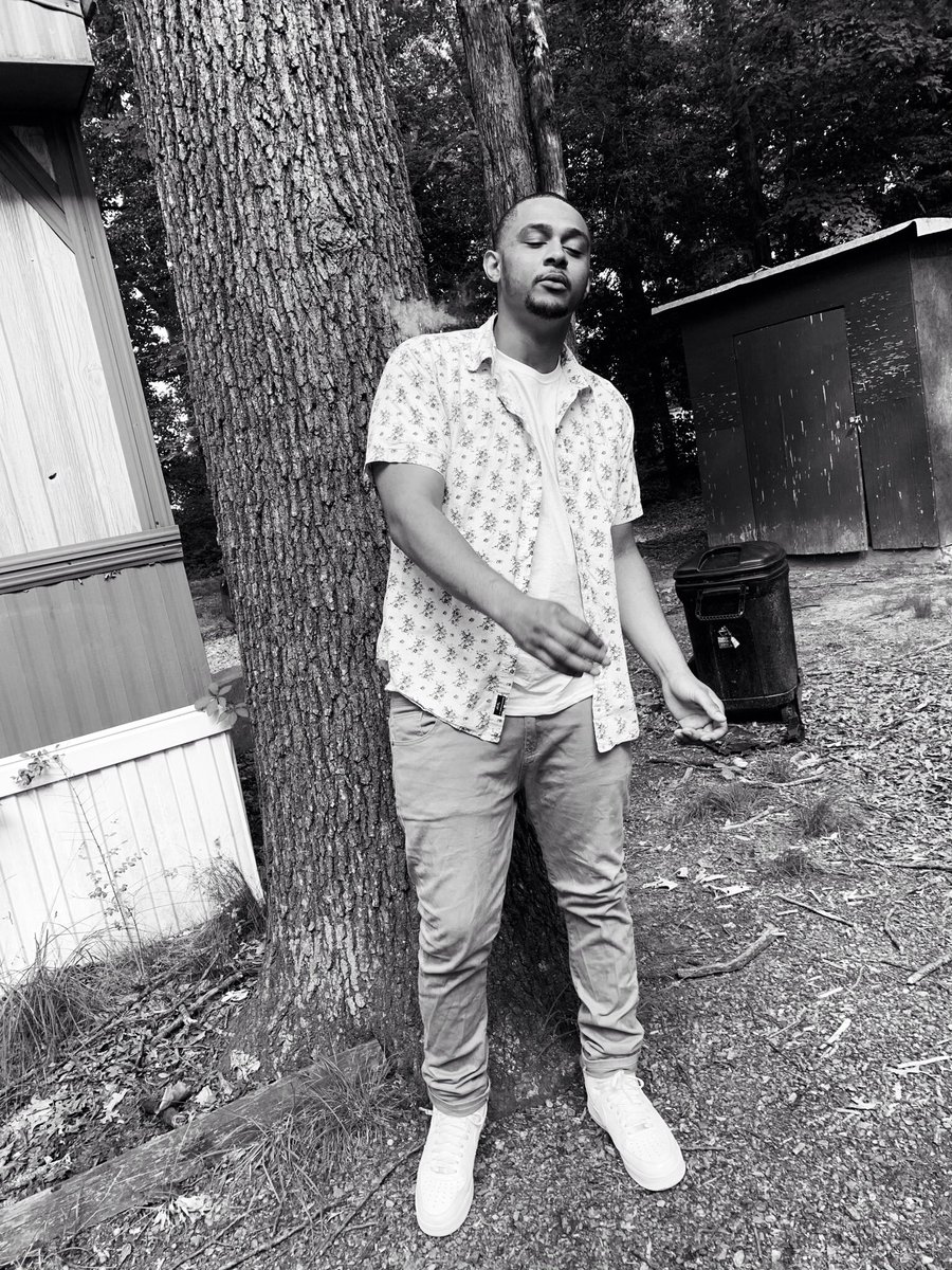 FlyLiik's tweet image. Y’all start running it up mane