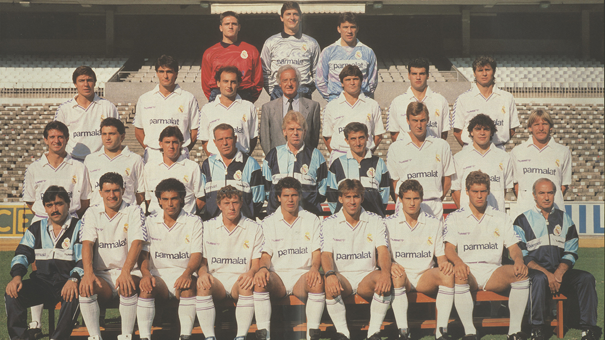 realmadrid's tweet photo. 🏆 ¡Se cumplen 32 años de nuestra 2️⃣4️⃣ª @LaLiga!
#RealFootball | #HalaMadrid https://t.co/HFMCi129UE