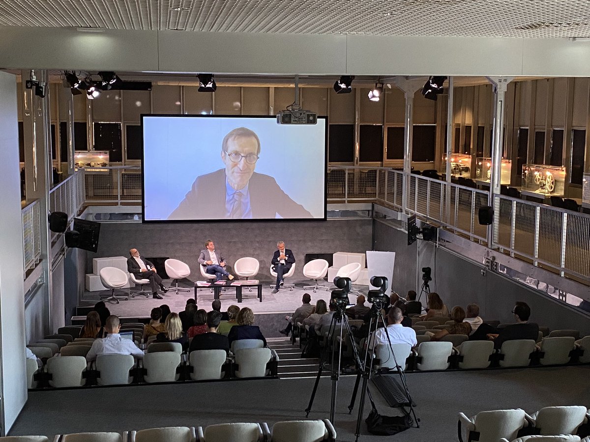 [#Plusfortsapreslacrise] 🔍💪🏻 

C’est un honneur, nous recevons à distance Richard Abadie, directeur général de l’<a href="/Anact_/">Anact</a> qui loue l’exemplarité de cette démarche menée depuis maintenant 8 mois.