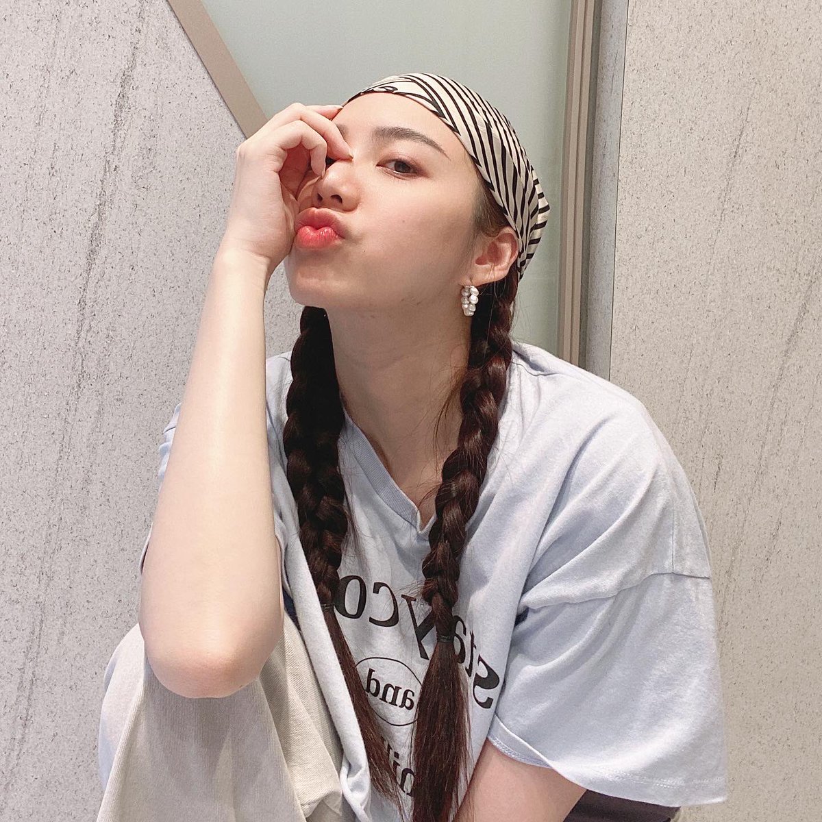 AiyuFanOfficial's tweet photo. 昨天錄TIKTOK
錄到一個頭暈 今晚上新影片
🎞aiyufanofficial 🎞
最近天氣過敏變好嚴重
應該很多人跟我一樣是過敏兒吧😯
#tiktok
#stayathomejob #lifechanging
#home #shooting #shootingphoto https://t.co/gdhroH9ygB