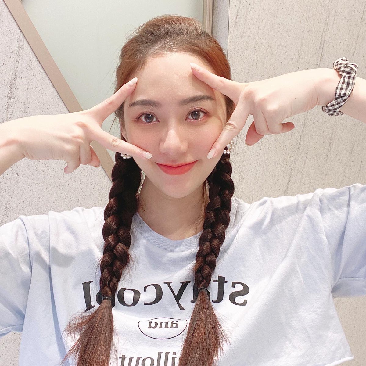 AiyuFanOfficial's tweet photo. 昨天錄TIKTOK
錄到一個頭暈 今晚上新影片
🎞aiyufanofficial 🎞
最近天氣過敏變好嚴重
應該很多人跟我一樣是過敏兒吧😯
#tiktok
#stayathomejob #lifechanging
#home #shooting #shootingphoto https://t.co/gdhroH9ygB