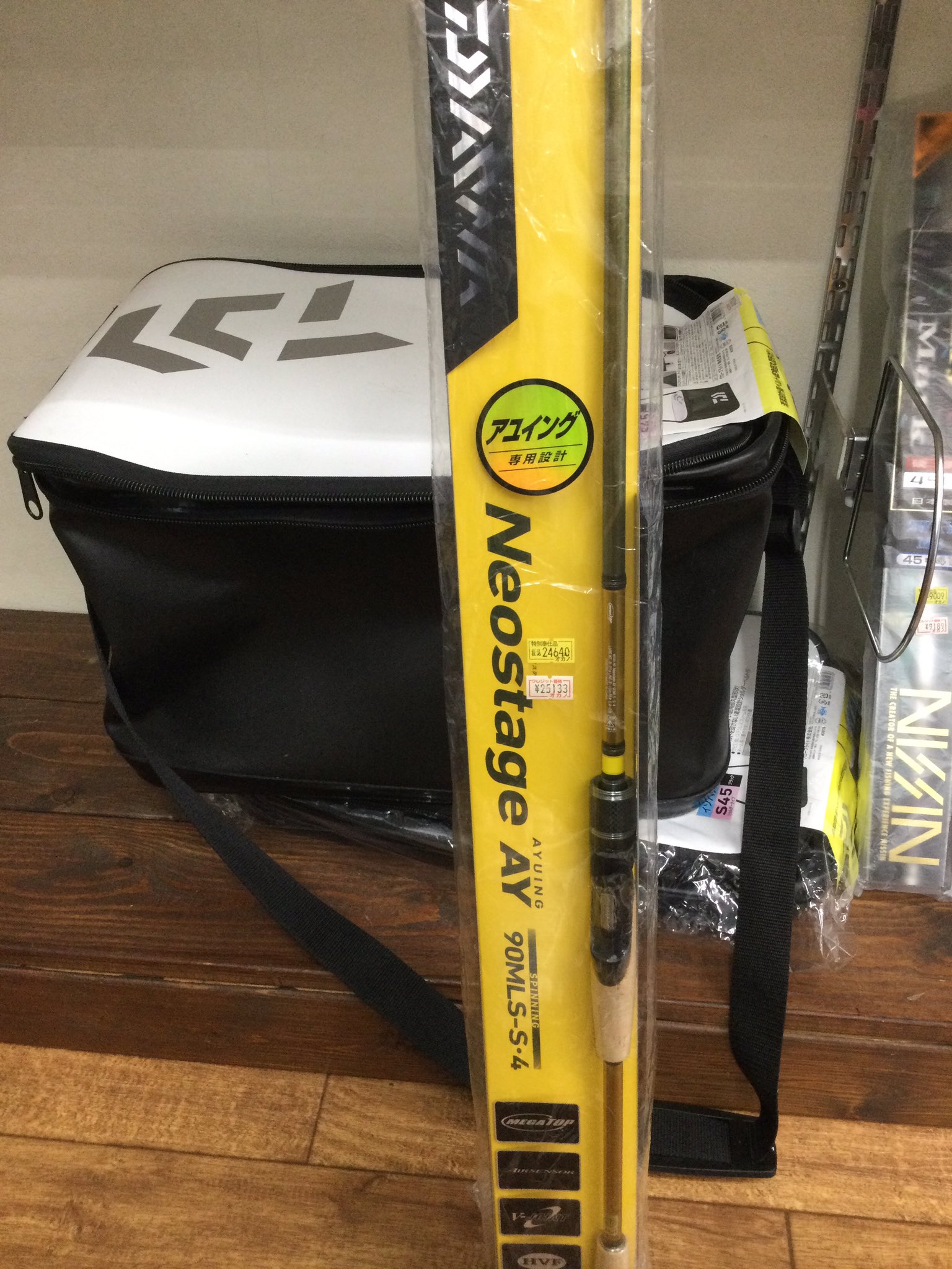 岡野釣具店 Auf Twitter ダイワからアユイング専用ロッドとミノーが発売されました ミノーは友ルアーとしても使えそうです 漁協によってルアーが禁止の場合がありますので よく確認して下さい アユイング 鮎釣り ダイワ T Co Lpioy12llc Twitter