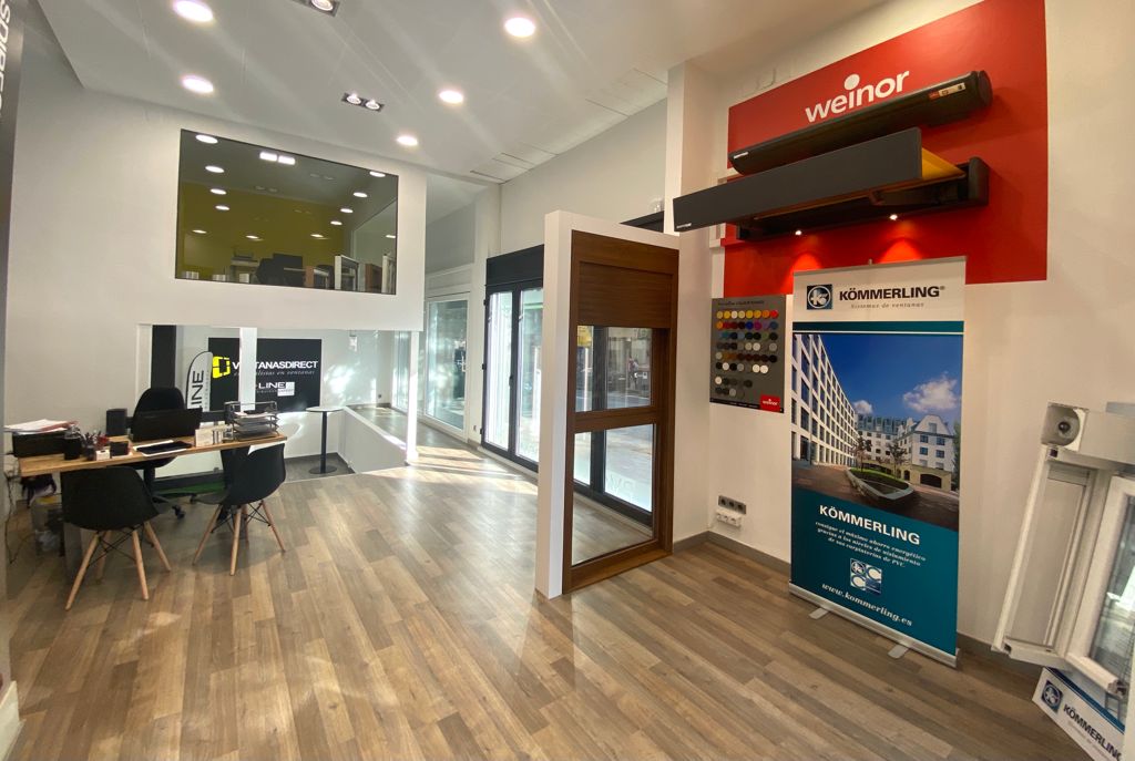 GriesserIB's tweet photo. Un nuevo espacio nace en #Barcelona donde los #arquitectos, #aparejadores y clientes podrán sentir y tocar soluciones en #protecciónsolar. Gracias a #VentanasDirect por confiar en #Griesser y #Weinor como #PartnerOficial.

@Buodomotica @KOMMERLING_ESP @KLINEventanas https://t.co/qJwFdIoyuJ