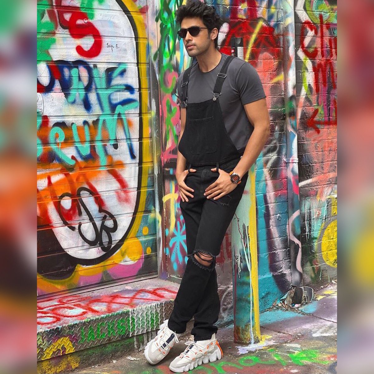 parsha_miracles's tweet photo. It’s all about you being grey or black and white in this colourful world  😬 #iamgrey #graffitiquotes #michigan 

@LaghateParth on Instagram 🔥🔥
#ParthSamthaan https://t.co/DwQQYFOly6