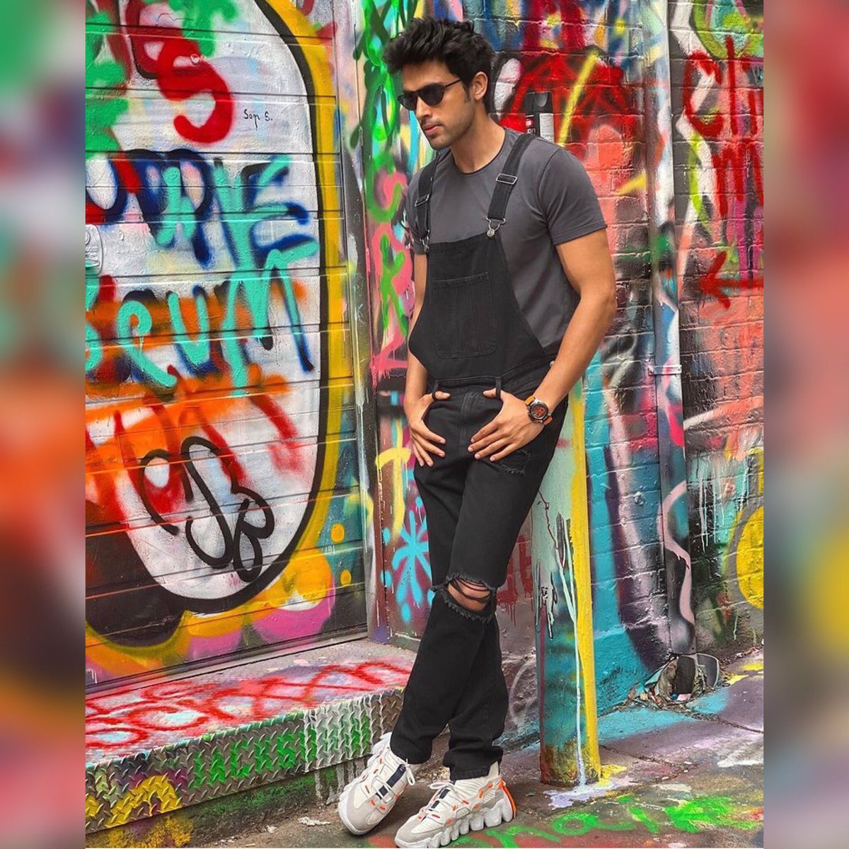 parsha_miracles's tweet photo. It’s all about you being grey or black and white in this colourful world  😬 #iamgrey #graffitiquotes #michigan 

@LaghateParth on Instagram 🔥🔥
#ParthSamthaan https://t.co/DwQQYFOly6