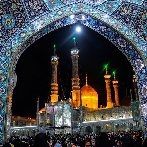 How does Fatemeh #Masuma, a girl from the progeny of Muhammad pbuh, achieve her great spiritual state &amp; honor?
It all ows to her good morals and
such beautiful traits as patience, perseverance in carrying out divine command &amp; submission to the divine will despite her young age.