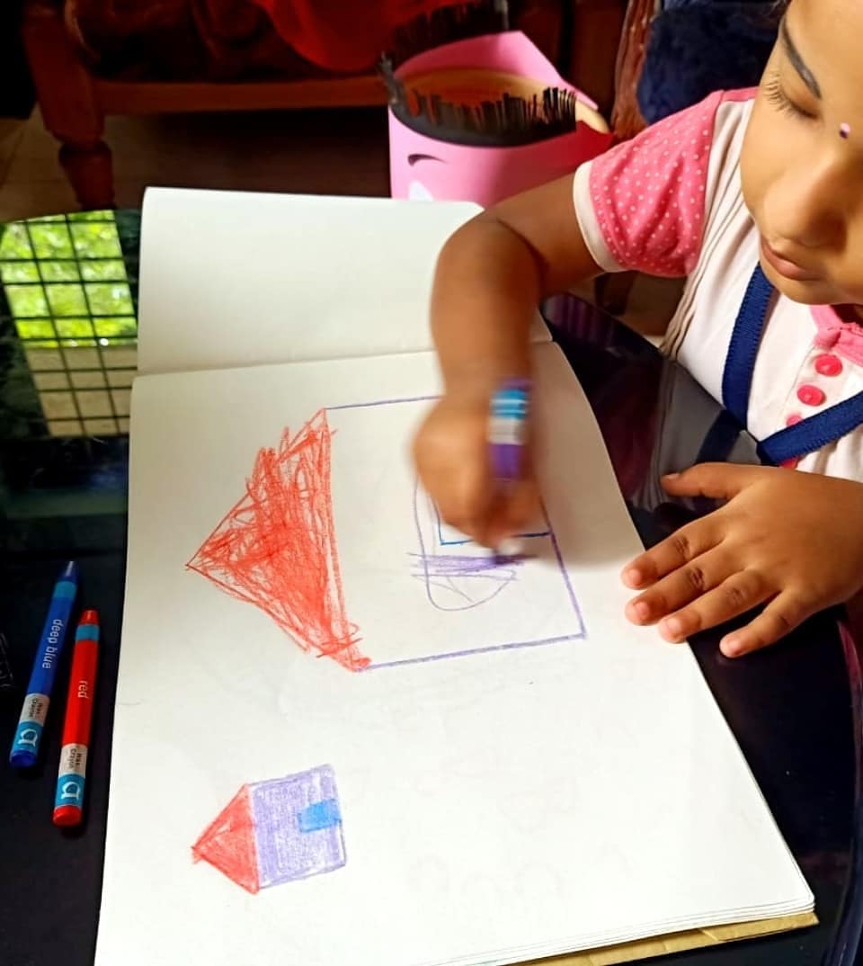 StMarksLaEcole's tweet image. Prepping their Work Corners for the Academic Year. Nurturing responsibility in our children. #stmarkslaecole #schoolathome #stayathomelearning #mystudycorner #nurturingresponsibility #leadingkindergarten #leadingkindergarteninkochi #happychildren