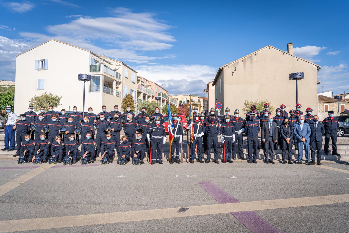 [#VieDuCorps]

Mercredi s’est déroulée la prise de commandement du capitaine David Milliet, nouveau chef du Centre d'incendie et de secours <a href="/VilleDeRognac/">Ville de Rognac</a>. 

Retour 📹sur cette cérémonie, en présence des autorités et des #Pompiers13 :
➡️bit.ly/3vkmjTW 

Bienvenue à lui !