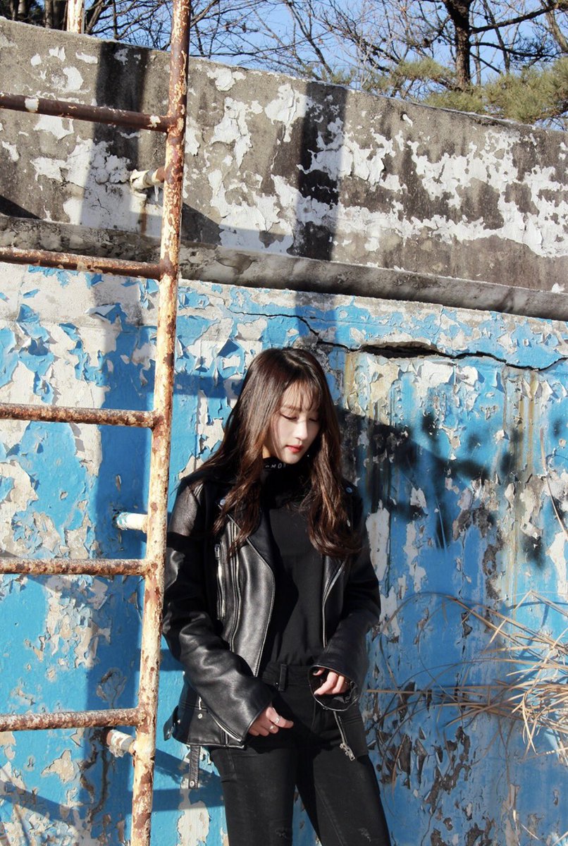 hourly siyeon (@siyeonhourly) on Twitter photo 
