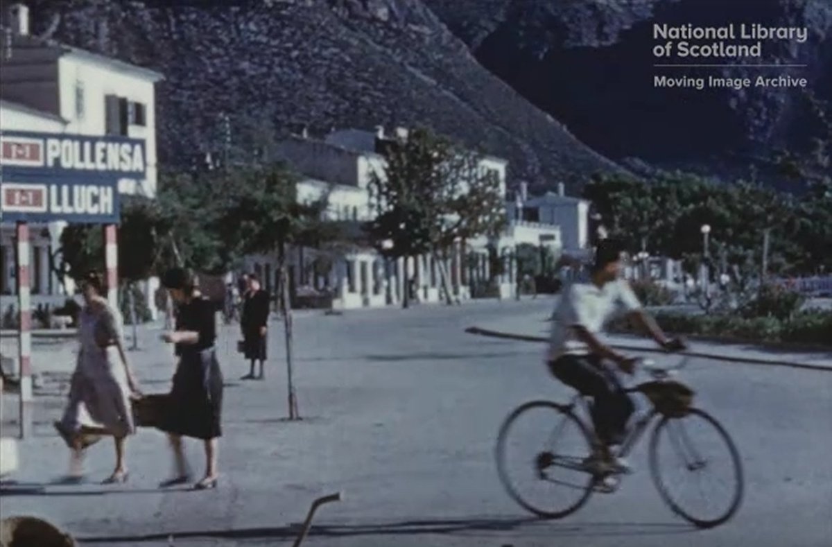 HistTurismPoll's tweet photo. Aquest projecte comença a partir de la #HistoriaPollença1960, però ha estat trobar aquest vídeo🎞 del 1952 i no poder evitar compartir-lo! 😍
I vosaltres què ens podeu contar de com era viure al Port de #Pollença als 50's (els més joves gairebé no reconeixem el nostre poble)??? https://t.co/HMUAbs5drC