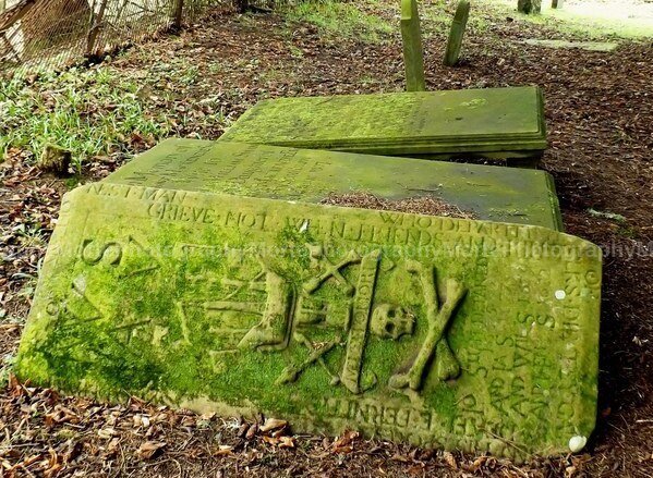 MortePhoto's tweet photo. Time for some favourite #mementomori All examples here come from the Black Isle. Do you have a particular favourite of your own? π https://t.co/9PXMrhtHA8