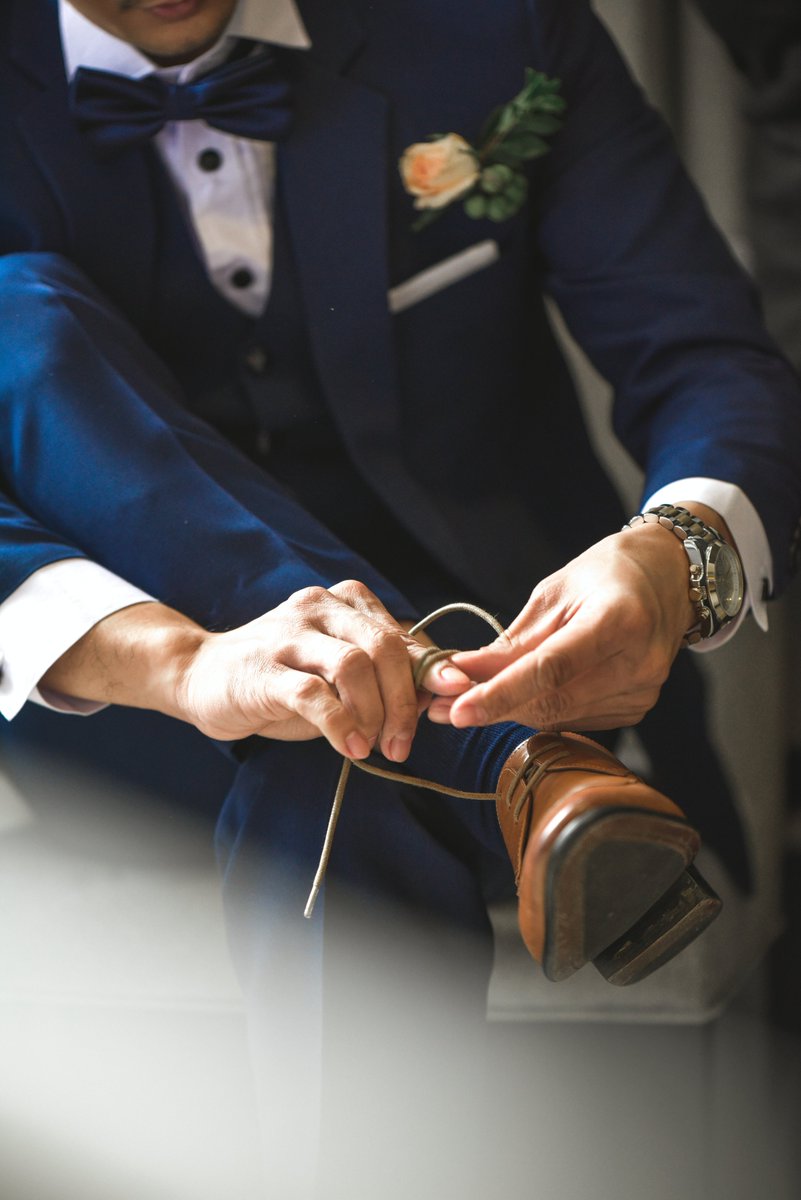 BolinWebb's tweet photo. Remember the suit? - As wedding season approaches, it’s time to bring back the suit and with it the clean-shaven look. Bring on the summer!☀️ 

#bolinwebb #weddingseason #cleanshaven #mensgrooming #cleanshavenmen #shaving https://t.co/rTnvNAClcc