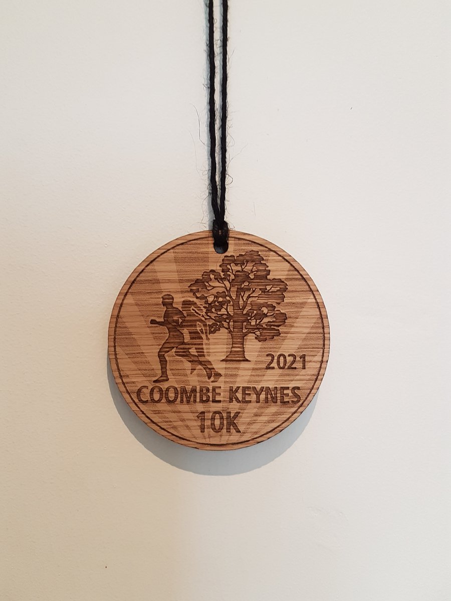 CoombeKeynes10K's tweet photo. Wooden medals (with jute "ribbons") &amp; prizes arrived, thank you #LakelandLaserCreations. Engraved glasses that look great &amp; are useful - not just another plastic trophy. Only two days left to enter (or transfer / defer a place). Enter now via link below.

https://t.co/utJKhDcANp https://t.co/sDcLGnMmV1