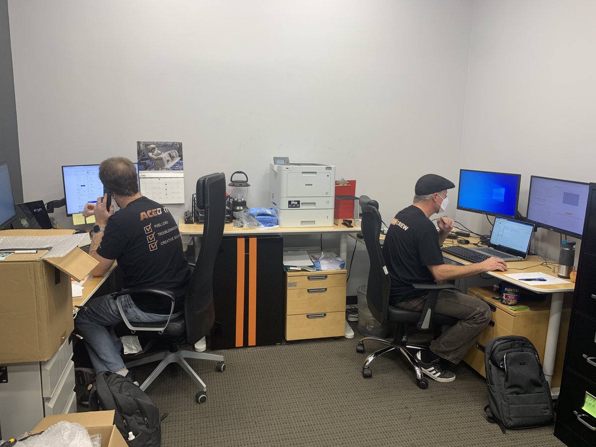 Absen_Inc's tweet image. Happy Friday from our hardworking service team! Don&apos;t hesitate to contact them for technical and RMA support of your @Absen_Inc  LED panels as they are available 24/7. Learn more here: bit.ly/3pR4aMk
#abseninc #TechnicalSupportEngineer #ledmaintenance #rmasupport