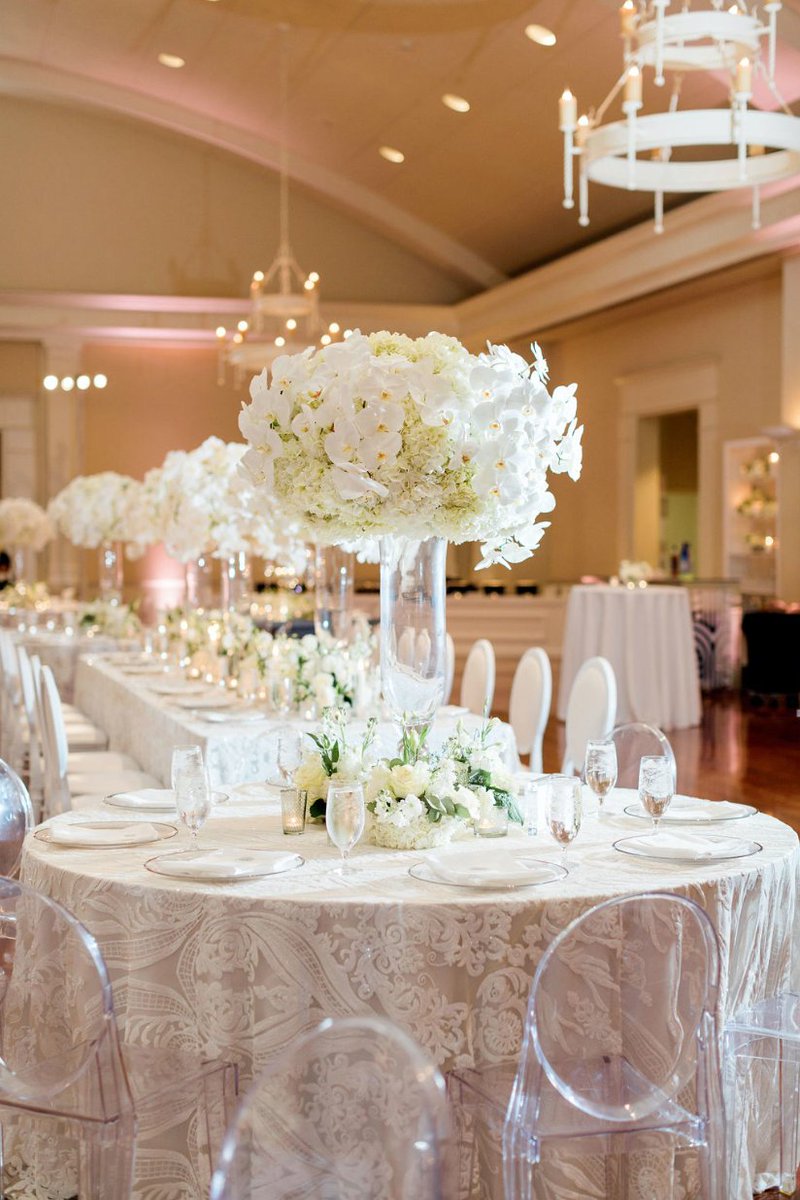 Nice and bright whites hues!

.
.
.

#bworleyproductions #eventprofs #events #eventdesign #eventdecor #eventproduction #weddings #weddingdesign #weddingdesigner #corporateevents #eventdesigner