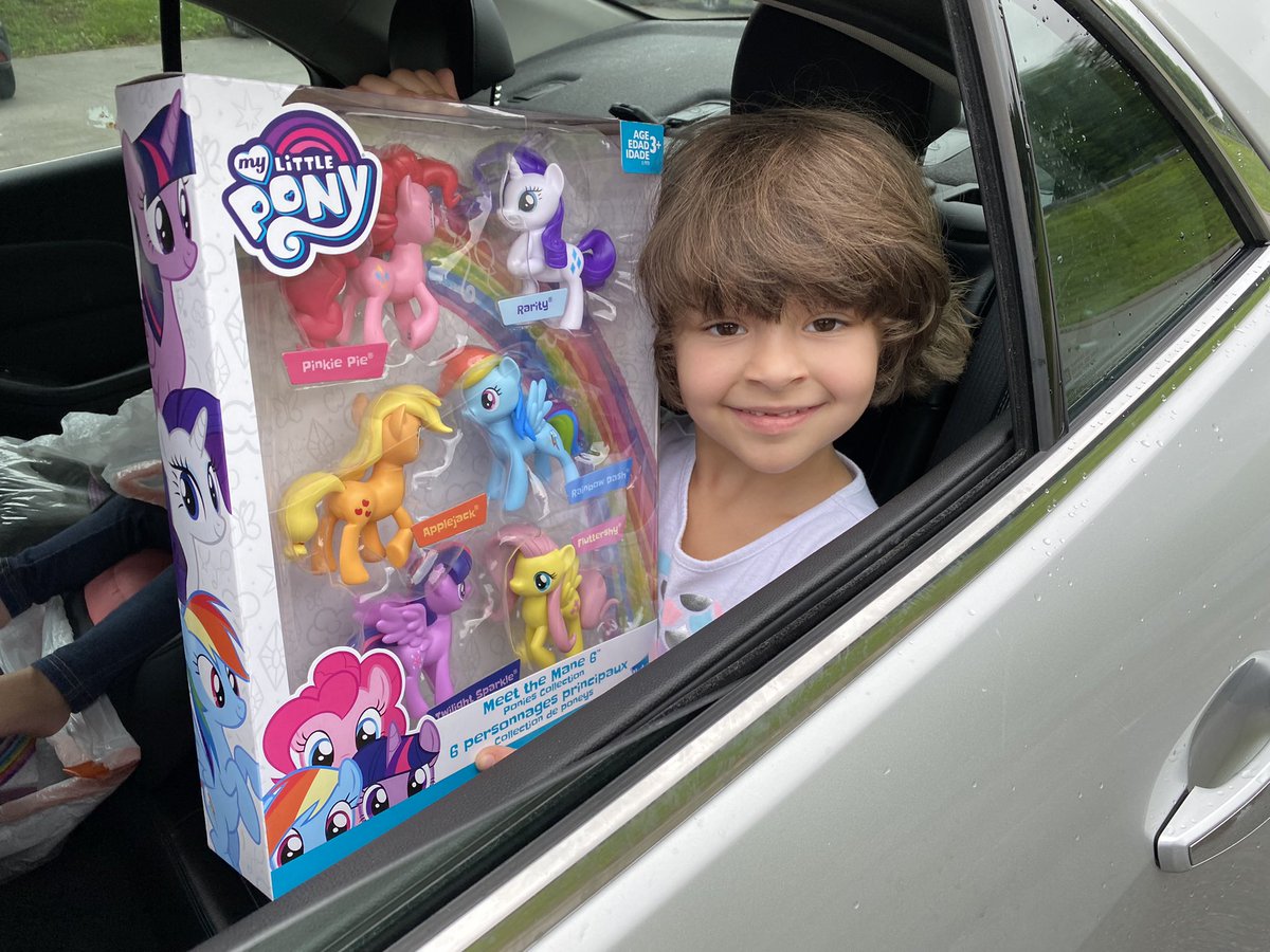 Happy to bring sunshine to a cloudy day in Clay County. Thanks again to <a href="/ToysForTots_USA/">Toys for Tots</a> and <a href="/Good360/">Good360 Non-Profit Org.</a> for partnering with <a href="/ChrisAppProj/">Christian Appalachian Project</a> Operation Sharing to show love to the community.