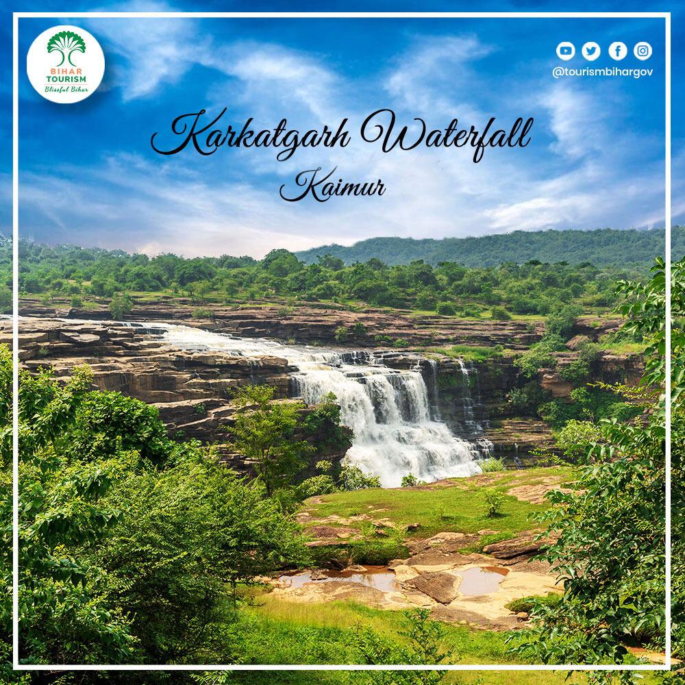 TourismBiharGov's tweet photo. The astonishing #KarkatgarhWaterfall in #Bihar's #Kaimur district is one of the state's most popular tourist attractions. This #waterfall is a beautiful sight to behold, as it is surrounded by thick flora and fauna. #BiharTourism #BlissfulBihar #Travel #biharwiththrillophilia https://t.co/1raluj2txi