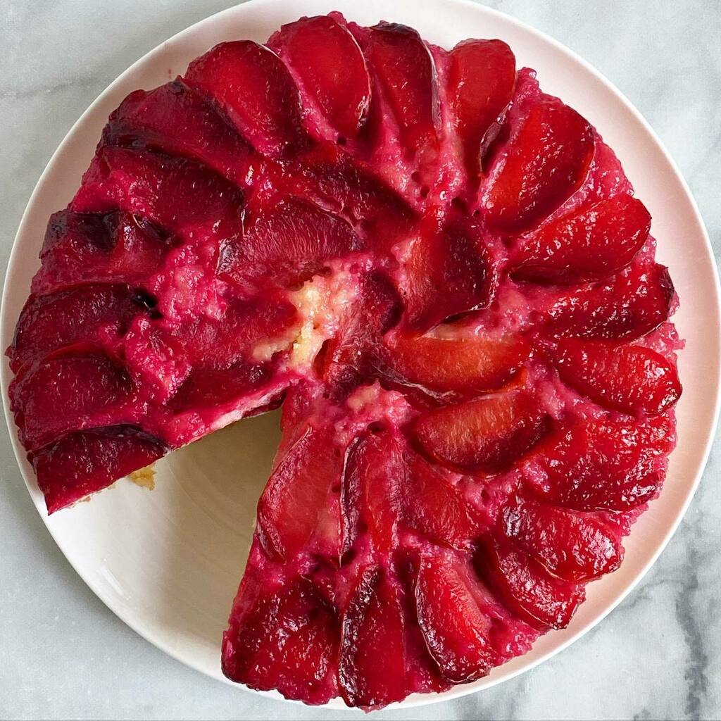jessiesbakes's tweet photo. a portrait in plums. #wwllt https://t.co/iRxecPUqer