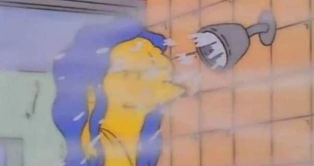 cornulda's tweet photo. yo feliz de la vida bañandome con agua hirviendo https://t.co/SJ2I65i3GU