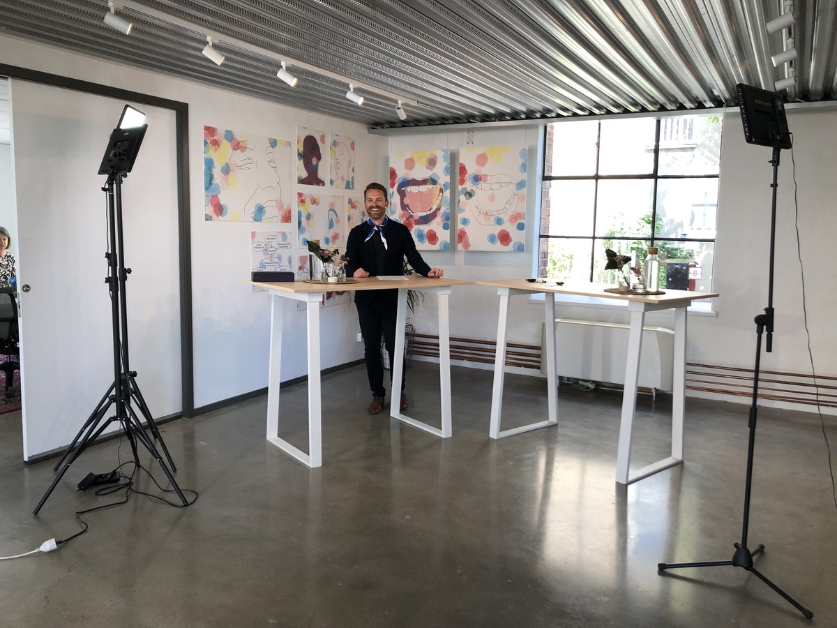 Behind the scenes! Vår förbundsordförande <a href="/linde_hans/">Hans Linde</a> kickar igång RFSU:s kongress 2021 med ett inledningstal. Följ #rfsu21 under helgen för ett smakprov av allt som sägs och görs på vår högst beslutande organ.