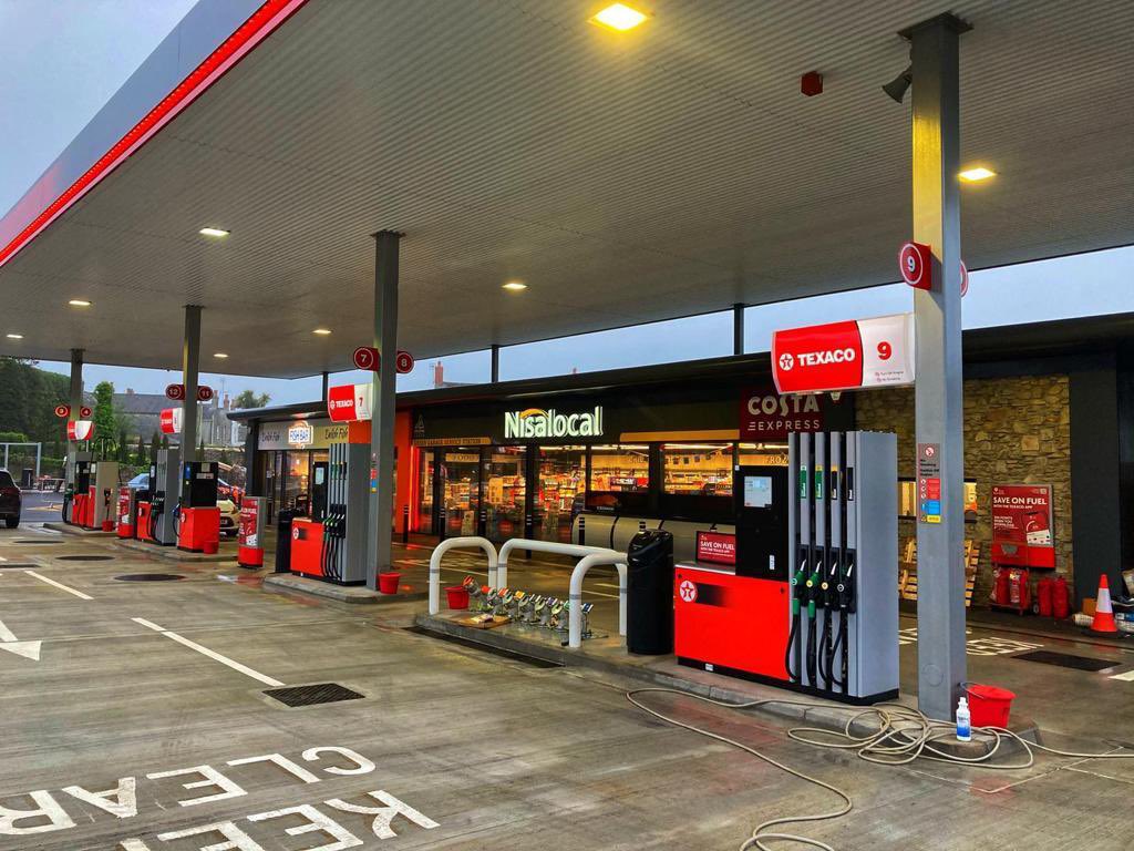 Chris Yates tweet media