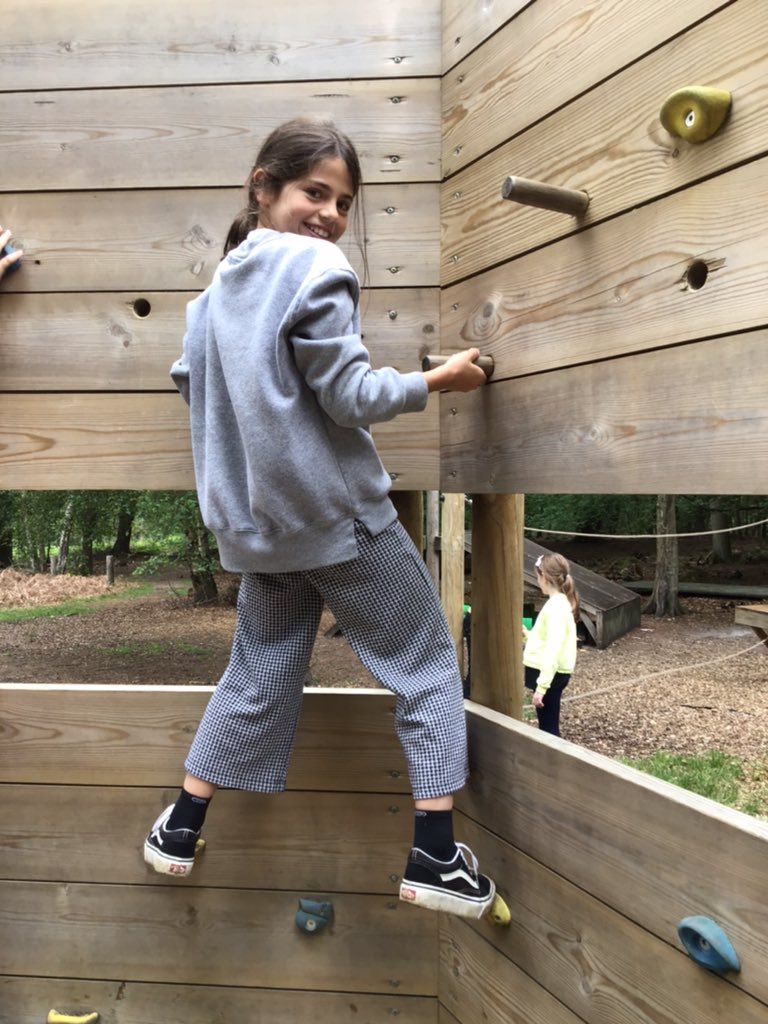 gmitchellsthil1's tweet photo. What a great time at #Hindleap! @StHilarysSchool https://t.co/4Ia5Cjpran