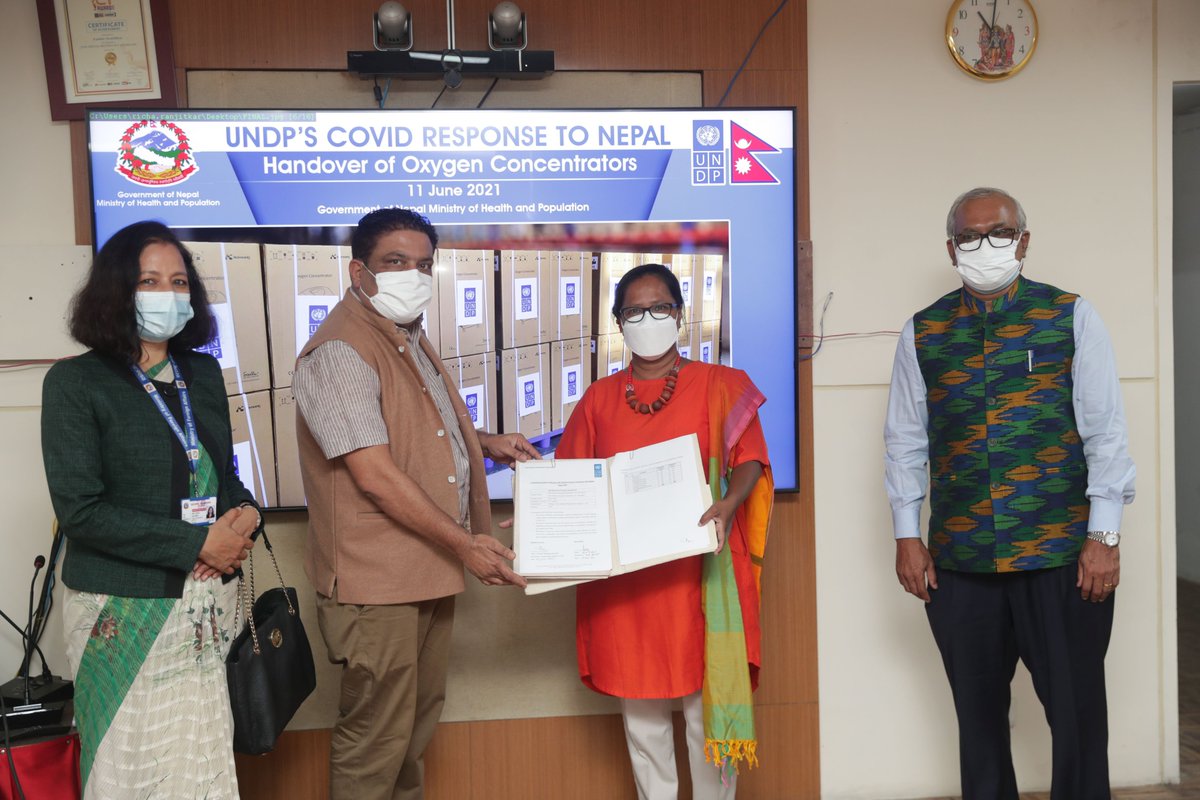 UNDPNepal's tweet photo. As part of our emergency #COVIDResponse, 400 oxygen concentrators were handed over to @mohpnep today in ktm. Distributed equitably to all the provinces in coordination w/MoHP, these machines are already on their way to respective provinces. More info: https://t.co/ppPFhhjZ82 https://t.co/HVpGRV8vvG