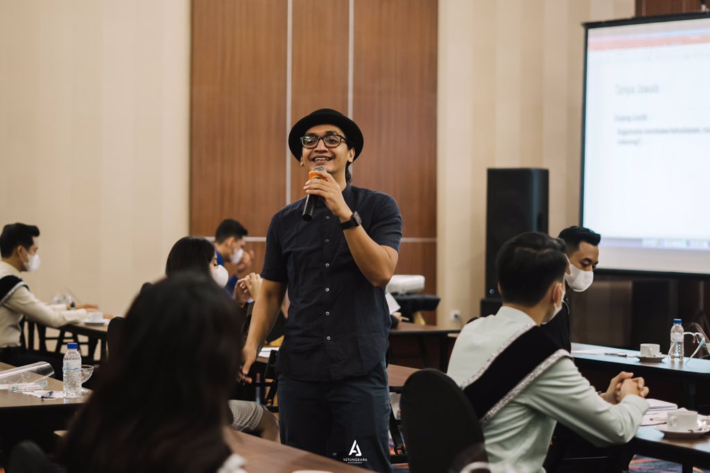 paksi raras alit tweet media