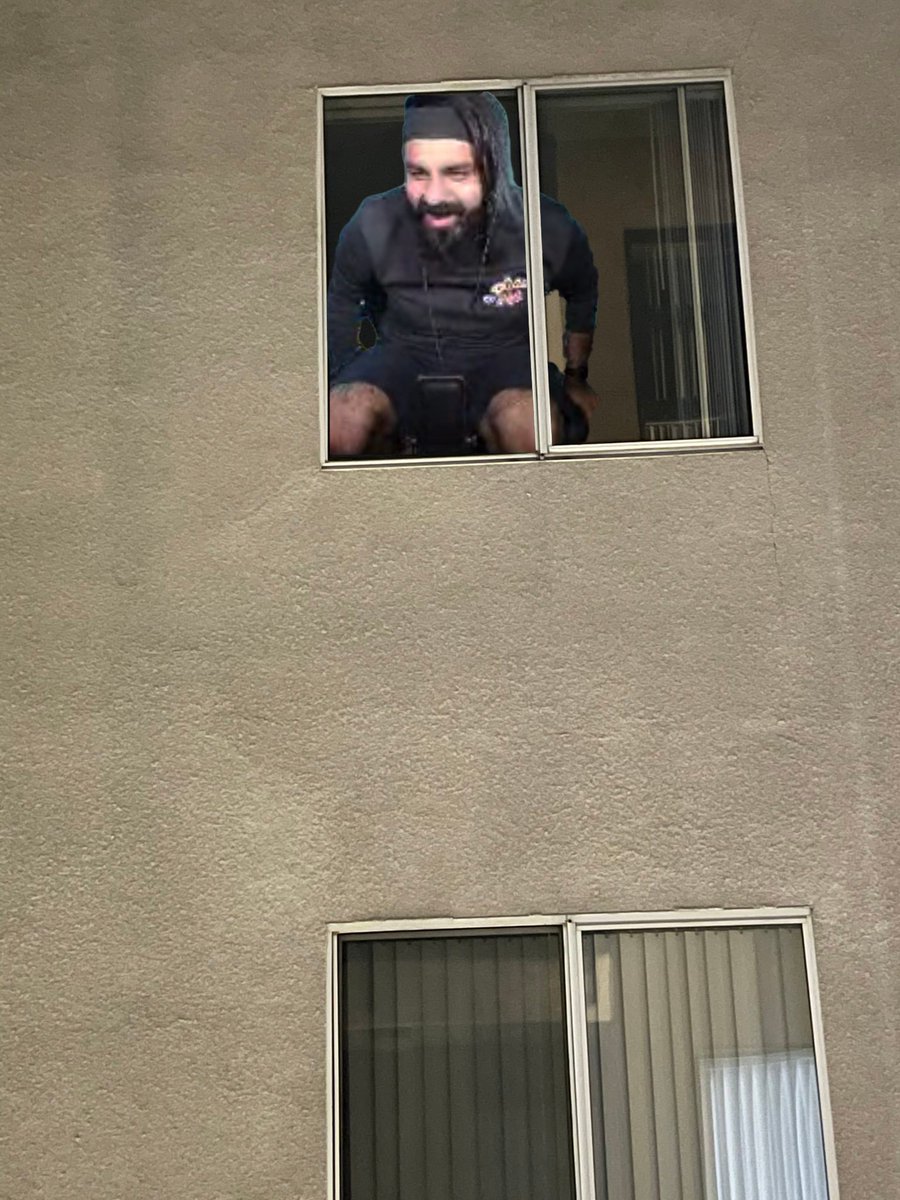 TheRobinGL's tweet photo. What's in Rahuls window? It's just a very happy Tamoor Hussain #NotKFAF @SimplySassyVids https://t.co/O4ctpqidbB