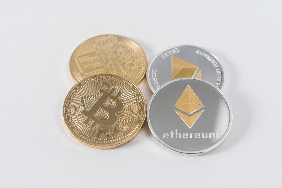 PixdataHQ's tweet photo. Negli ultimi mesi le #Criptovalute sono tornate ad essere tra gli argomenti più chiacchierati. Ma qual è il ruolo del #MachineLearning nel mondo della #Blockchain e delle Criptovalute? https://t.co/XMhuSwPRY7 https://t.co/SeixggNm6W