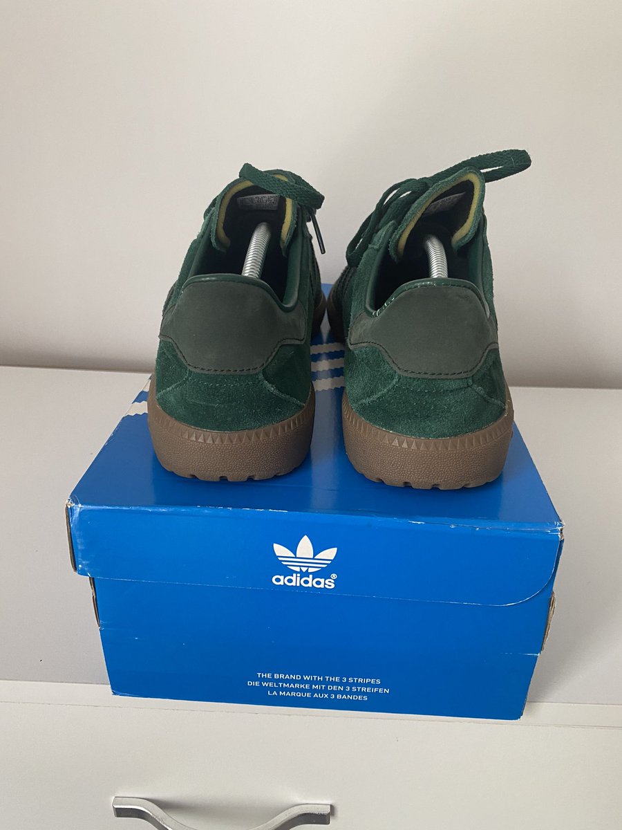 thomaswatts23's tweet photo. FOR SALE 

Adidas Bermuda Size 9

Great condition with original box

£65 all in

@RetroSolesUK @adiFamily_ 
#adidasoriginals #adidas #Adifamily https://t.co/0Uswqes0mk
