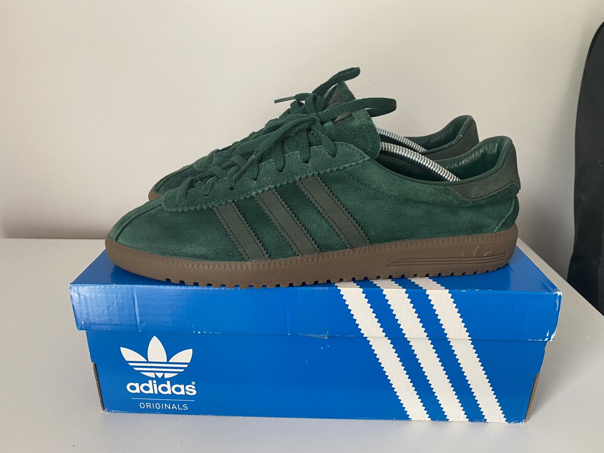 thomaswatts23's tweet photo. FOR SALE 

Adidas Bermuda Size 9

Great condition with original box

£65 all in

@RetroSolesUK @adiFamily_ 
#adidasoriginals #adidas #Adifamily https://t.co/0Uswqes0mk