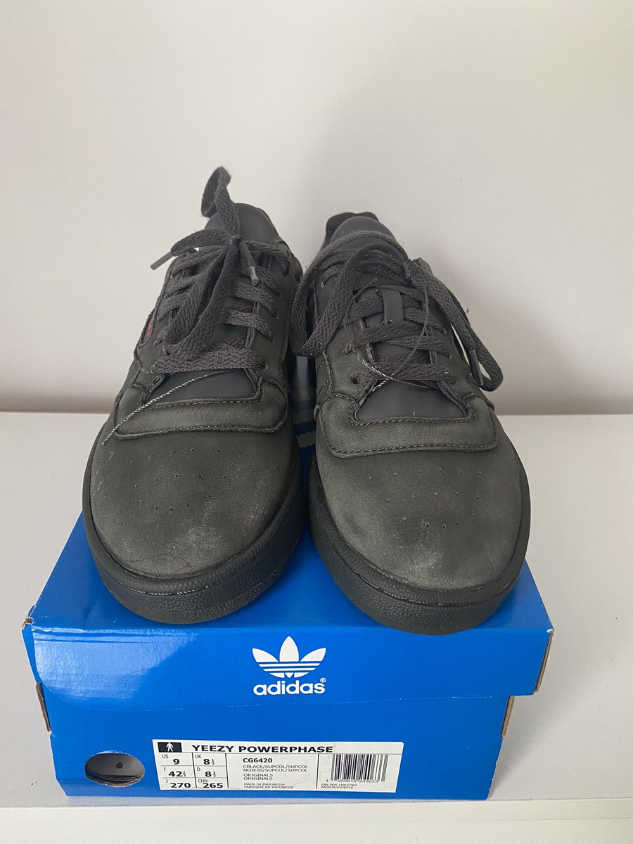 thomaswatts23's tweet photo. FOR SALE 

Adidas Yeezy Powerphase Size 8.5

Need some love and a clean up but come with original box

£50 all in

@RetroSolesUK @adiFamily_ 
#adidasoriginals #adidas #Adifamily https://t.co/PsmzBLPmW0