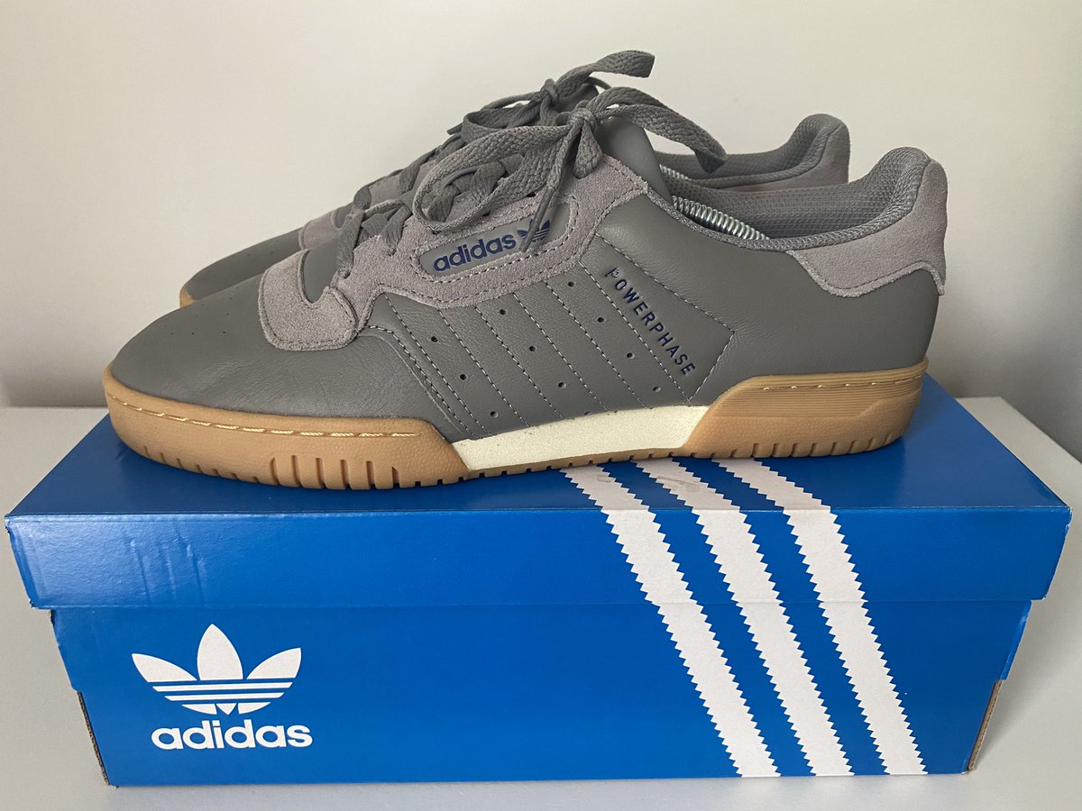 thomaswatts23's tweet photo. FOR SALE 

Adidas Powerphase Size 9

Great condition, worn once, with original box

£40 all in

@RetroSolesUK @adiFamily_ 
#adidasoriginals #adidas #Adifamily https://t.co/Tp86FTGqWR