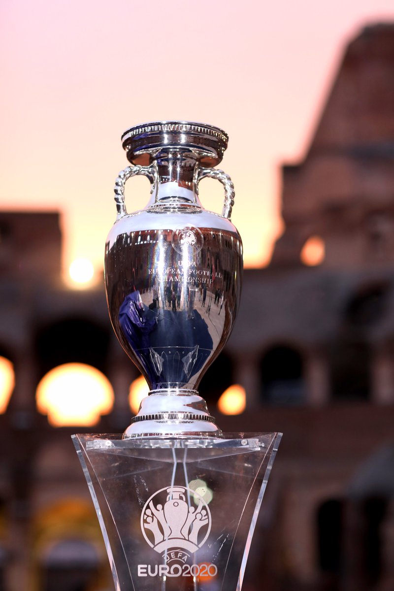 UEFAEURO's tweet photo. Rome is ready! 🤩

#EURO2020 https://t.co/QWb0DRw9Gn